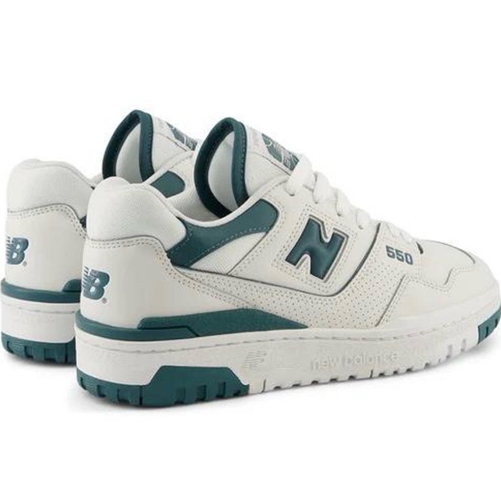 New Balance 550 in ‘Reflection New Spruce’